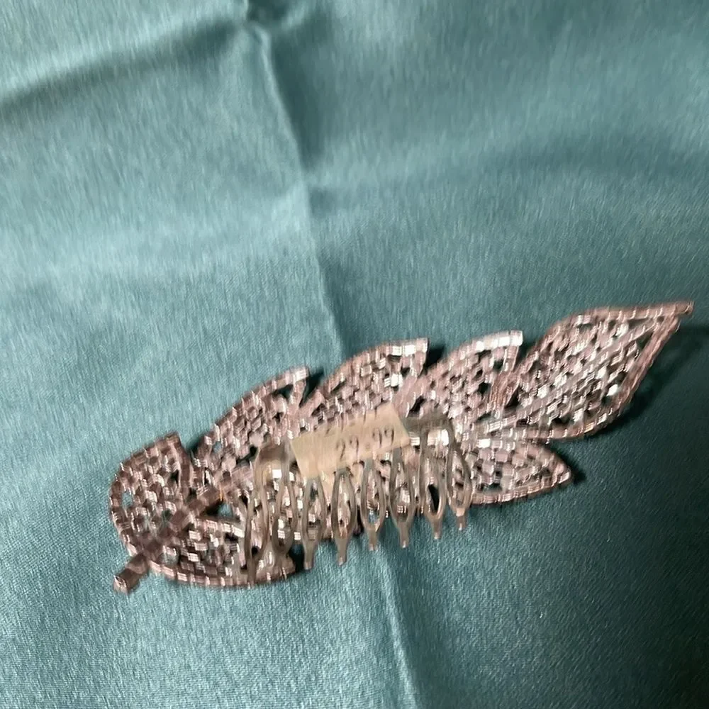 Elegant Silver Leaf Hair Comb